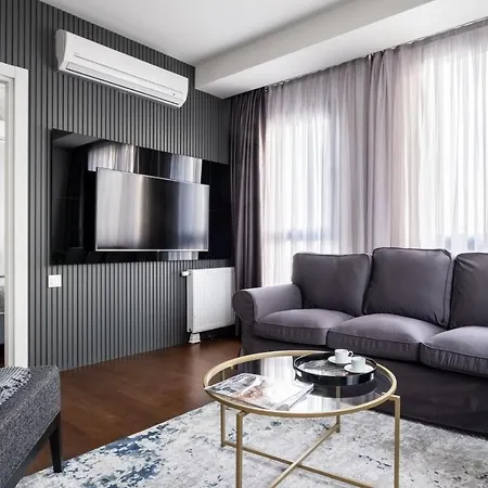 G Yoo By Newinn * Istanbul