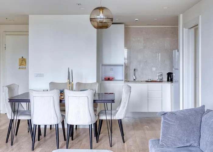 G Yoo By Newinn * Istanboel